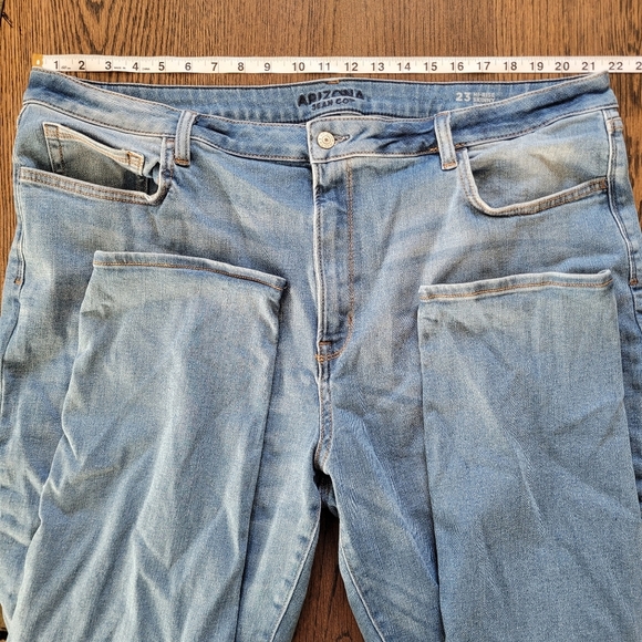 Arizona Jean Co. Hi-Rise Skinny Distressed Medium Wash Jeans Size Women's 23 - Picture 5 of 10